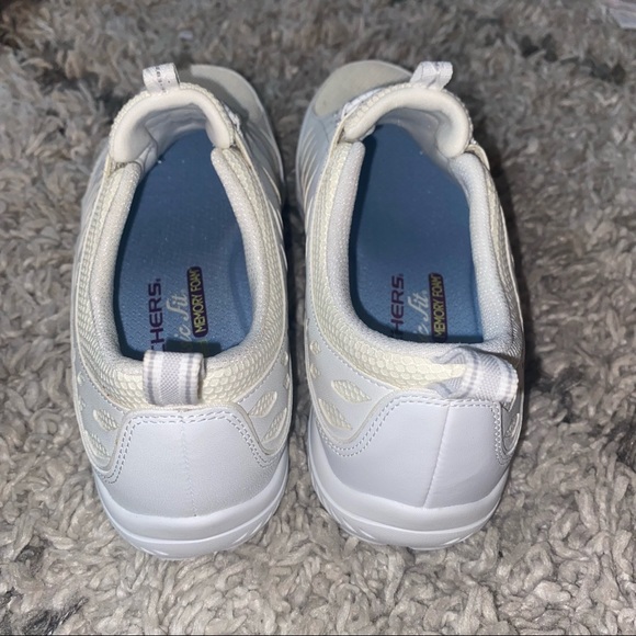 Shoes - Picture 2 of 4